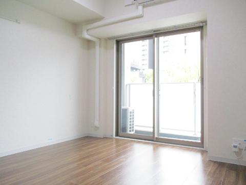 居室・リビング　室内