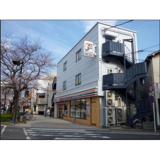 コンビニ　セブンイレブン横浜本牧三渓園店（コンビニ）まで389m