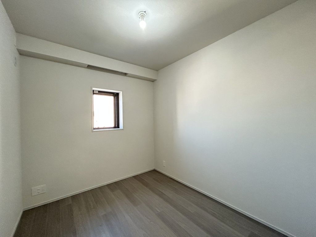 その他部屋・スペース　洋室（1）約5.6帖