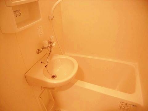 バス・シャワールーム　バスルーム