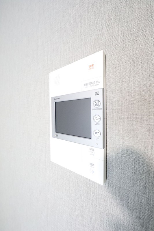 セキュリティ　モニター付きインターホン