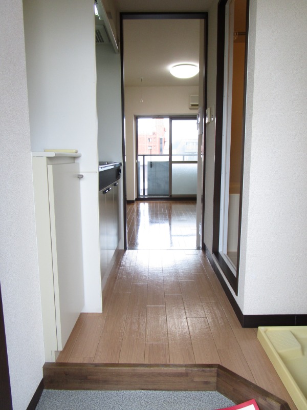 玄関　※別部屋参照