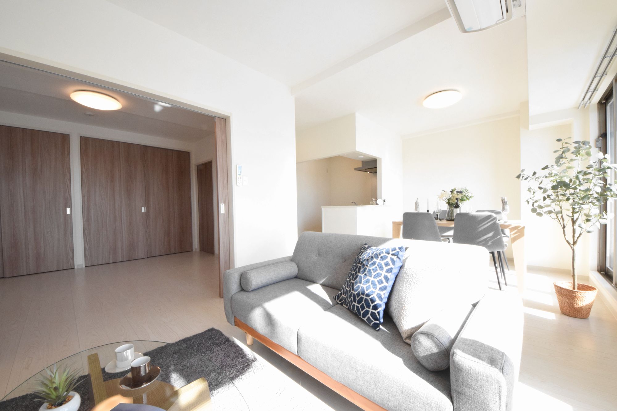 居室・リビング　901号室モデルルームになります