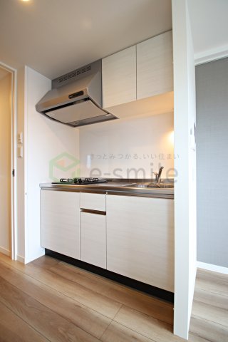 キッチン　コンパクトなキッチンで掃除もラクラク