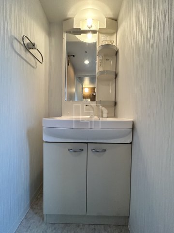 洗面設備　フレンシアノイエ内本町　独立洗面化粧台