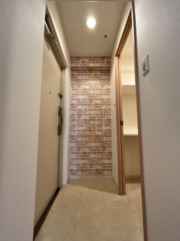 玄関　フレンシアノイエ内本町　玄関スペース