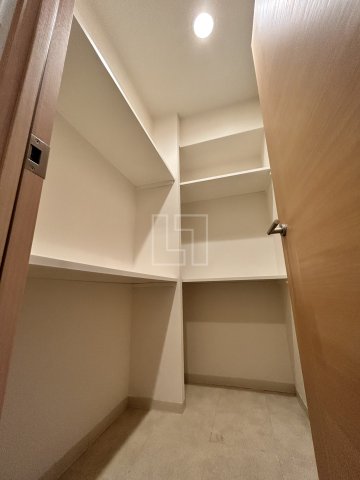 収納　フレンシアノイエ内本町　シューズインクローゼット