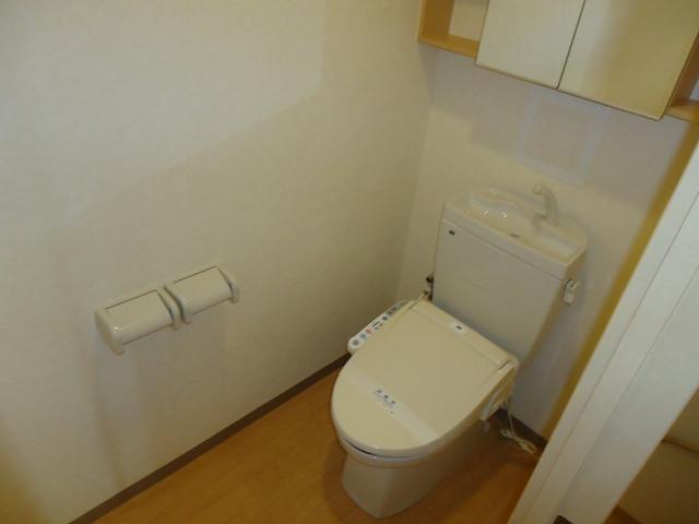 トイレ　シャワー付トイレ