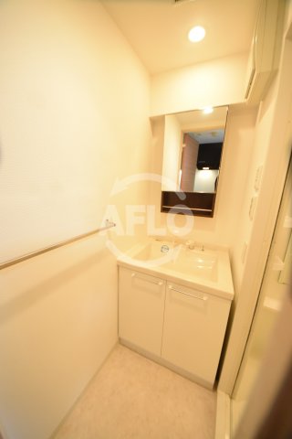 洗面設備　ルネ日本橋アネーロ　洗面所