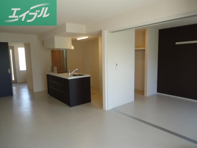 居室・リビング　リビング