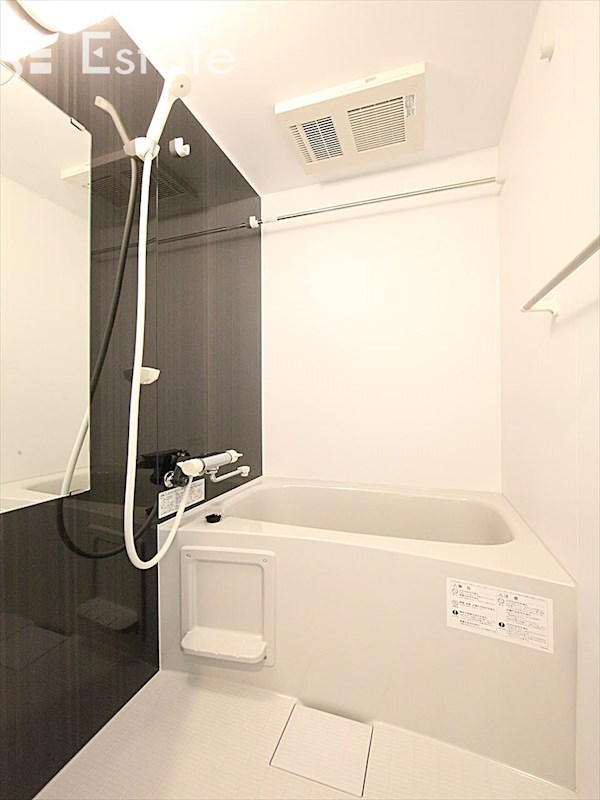 バス・シャワールーム　バスルーム