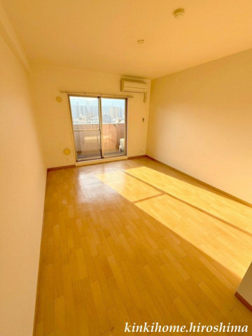 居室・リビング　写真は別のお部屋です。※現況を優先