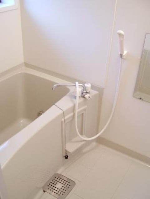 バス・シャワールーム　ユニットバスになります☆