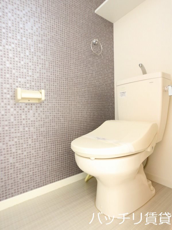 トイレ　同型タイプの為、現状を優先致します。