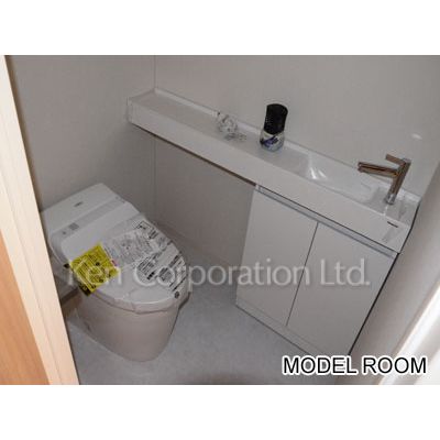 トイレ　同タイプ10階のお部屋を撮影。仕様が異なることがあります。