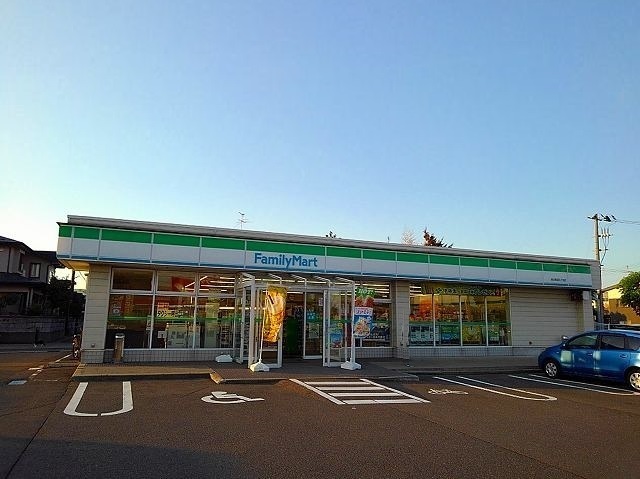 コンビニ　ファミリーマート東通五丁目店（コンビニ）まで280m