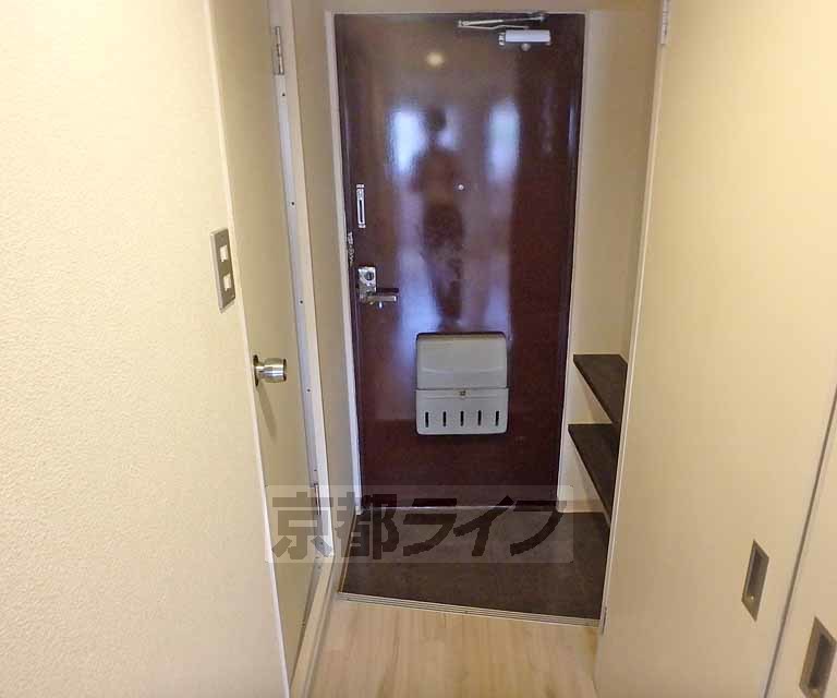 玄関　玄関ホールです
