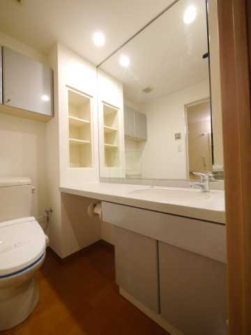 洗面設備　アクロス新宿