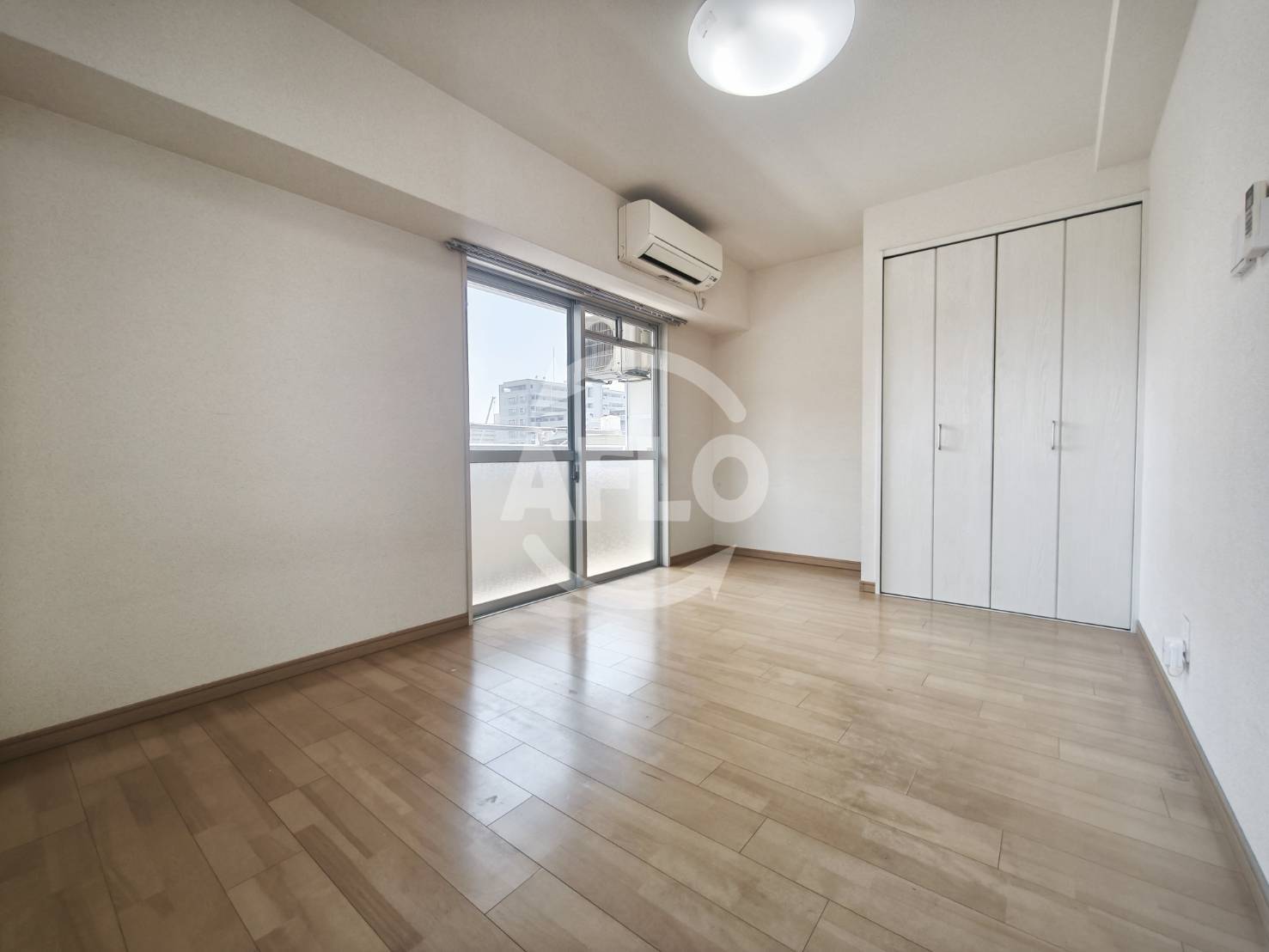 居室・リビング　アーバンソレイユ　リビング