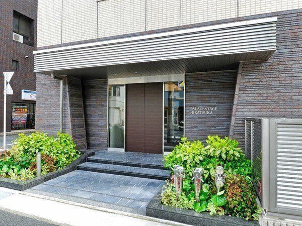 エントランス　分譲タイプです