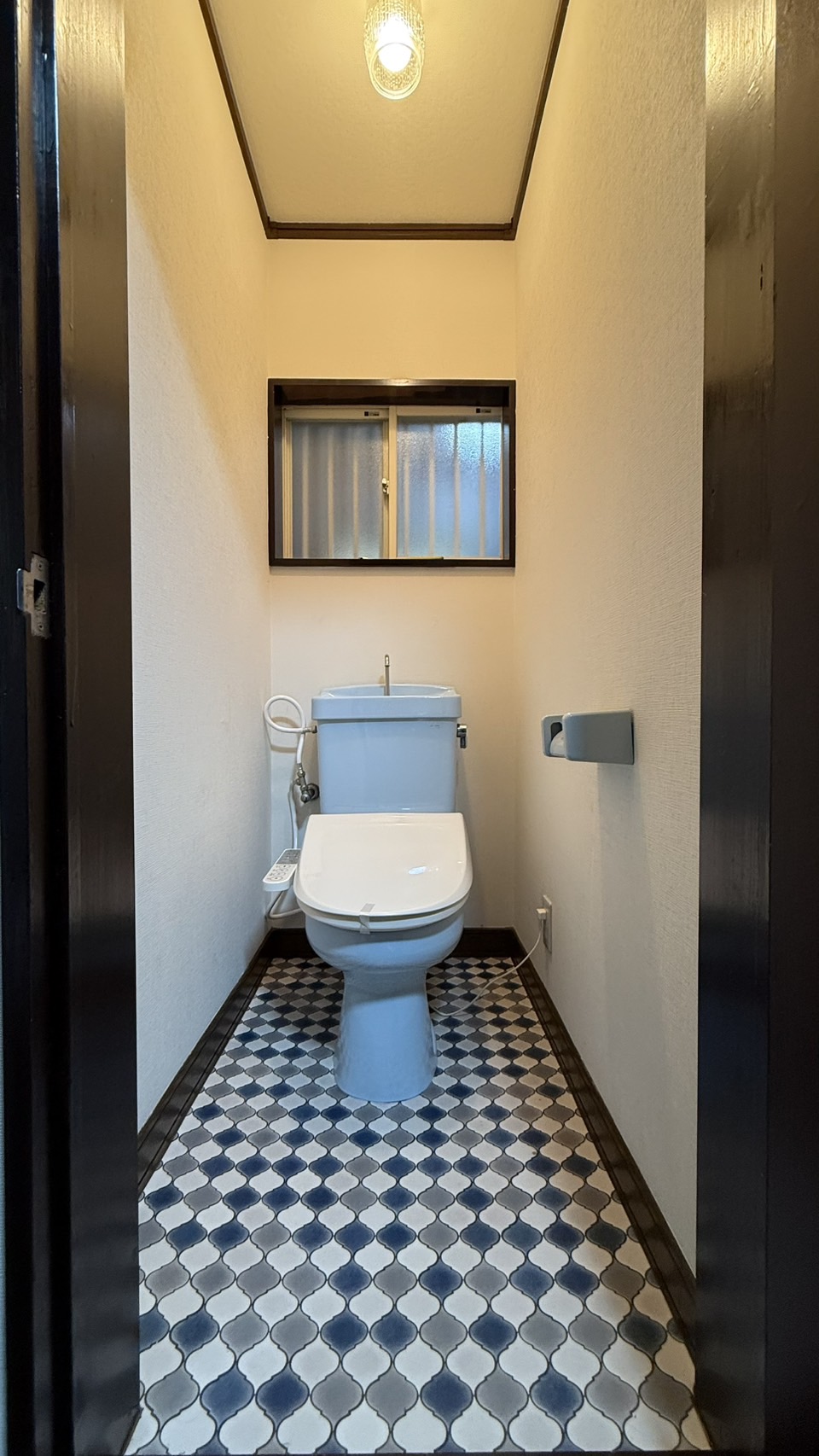 トイレ　ウオッシュレット付きトイレ