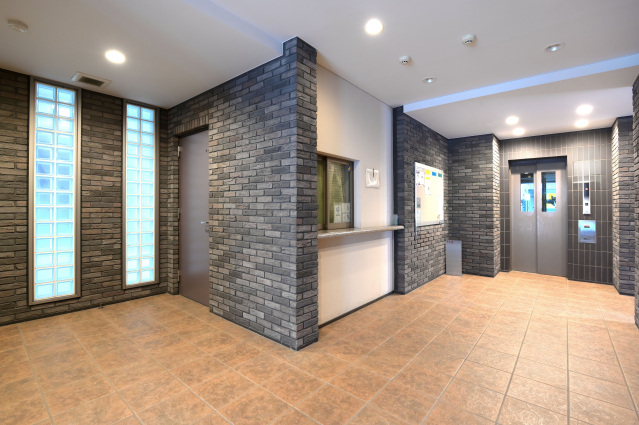 エントランス　★分譲マンションならではの、高級感あるエントランス★