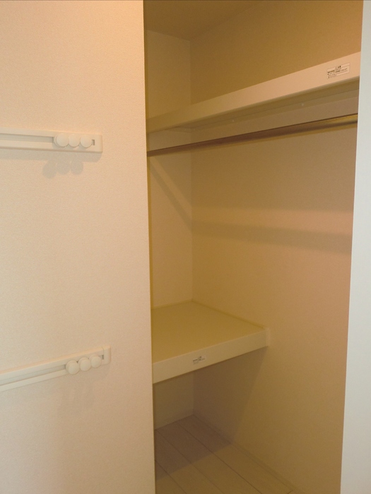 収納　たっぷりとした収納スペースです