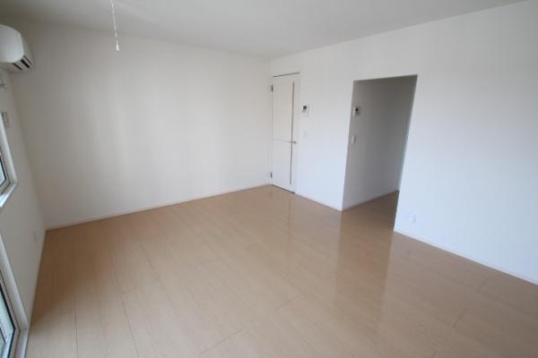 居室・リビング　同施工会社物件