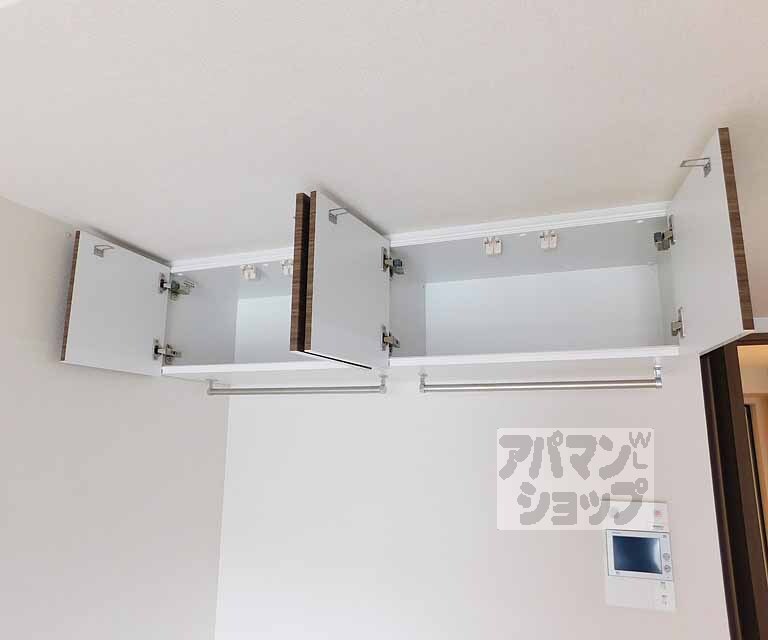 収納　ここには何を入れましょう。