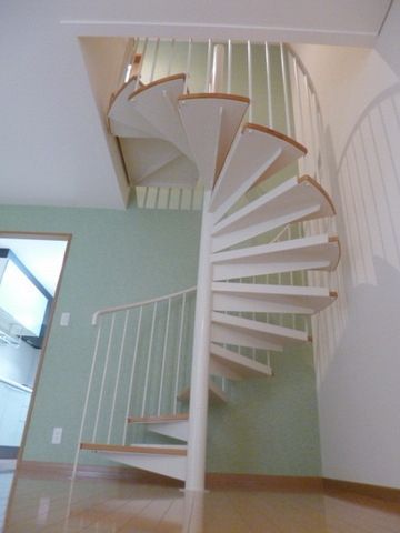眺望　★デザイナーズのようなお洒落な螺旋階段★