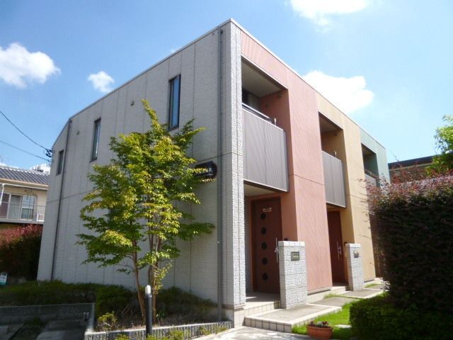 建物外観　★閑静な立地の築浅テラスハウス★