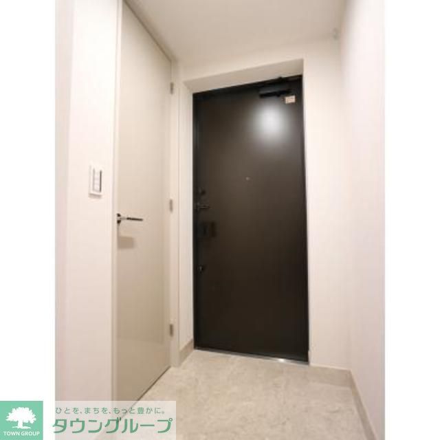 玄関　※写真は同タイプ住戸です。