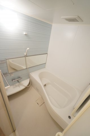 バス・シャワールーム　※同物件・同タイプの写真です