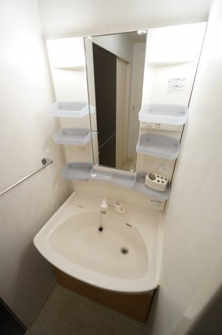 洗面設備　※同物件・同タイプの写真です