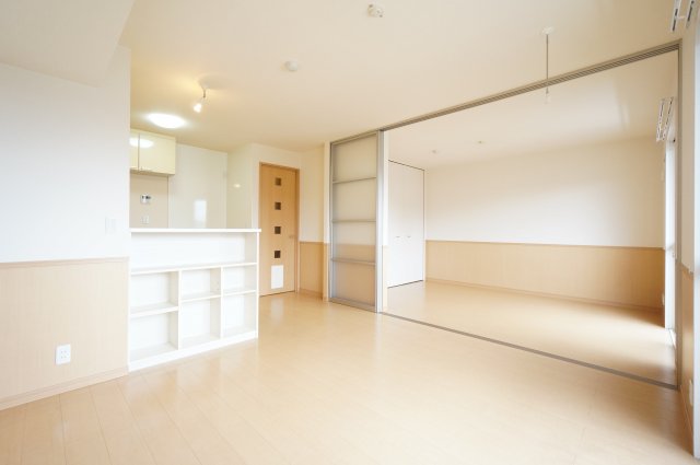 居室・リビング　※同物件・同タイプの写真です