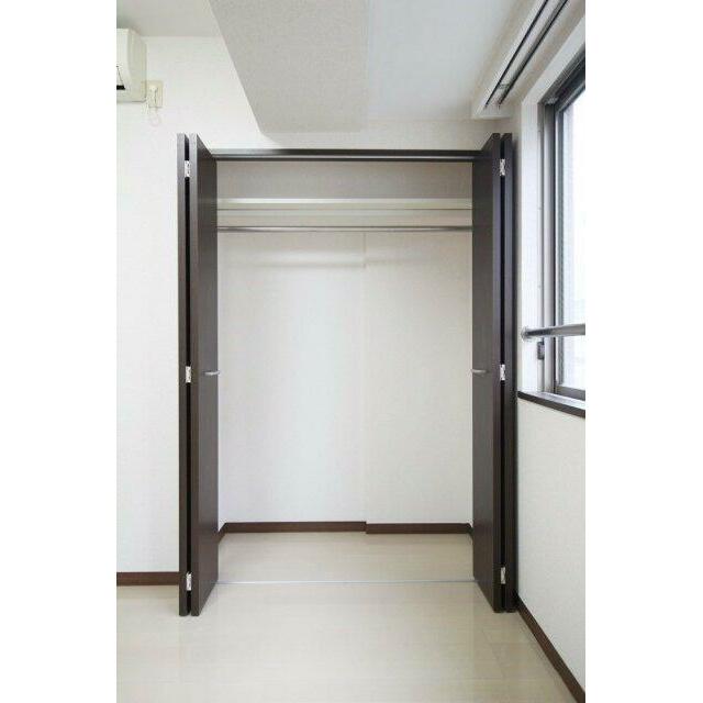 収納　クローゼット