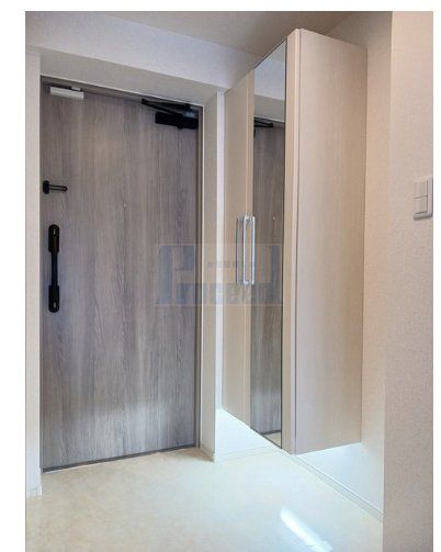 玄関　広々とした玄関部分