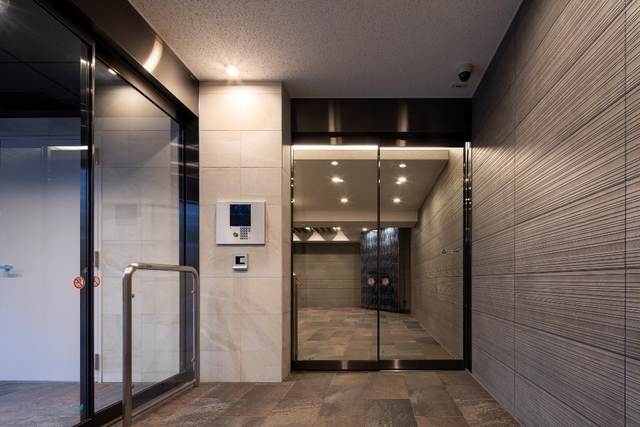 エントランス　風除室