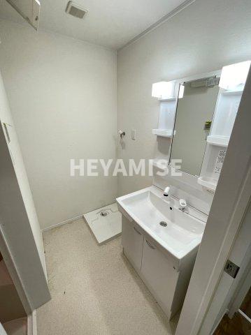 洗面設備　※反転間取りのお部屋の写真です※