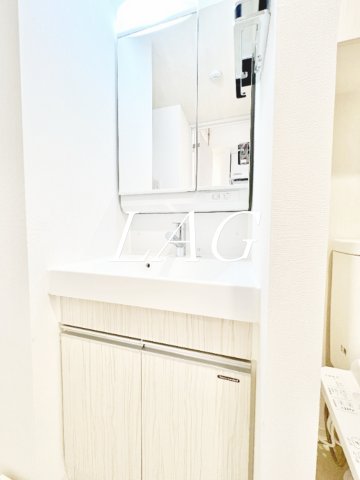 洗面設備　独立洗面台です。