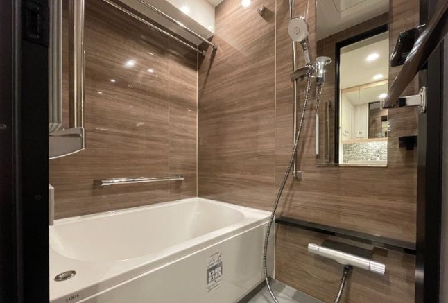 バス・シャワールーム