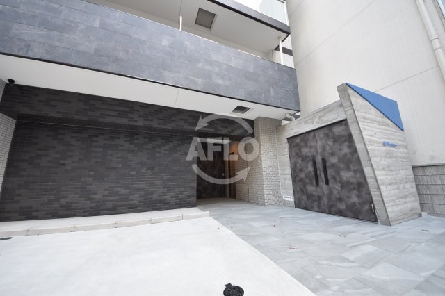 エントランス　M:COURT新町（エムコート新町）　エントランス