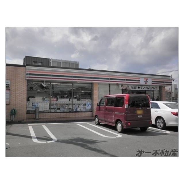 コンビニ　セブンイレブン静岡東草深町店（コンビニ）まで180m