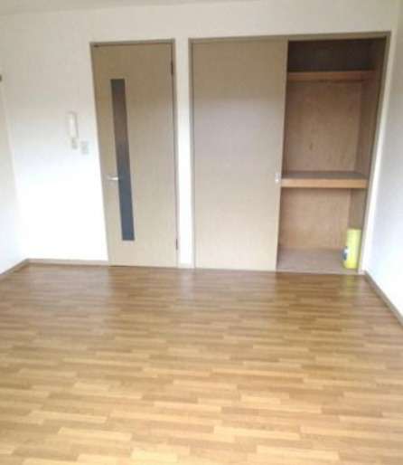 収納　別部屋の写真を使用しております。