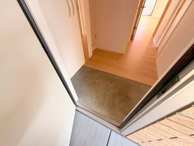 玄関　素敵な玄関は毎朝あなたを元気に送りだしてくれますよ。