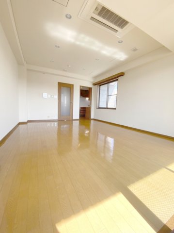 居室・リビング　おしゃれな居間です