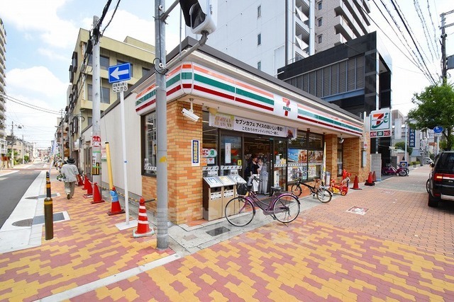 コンビニ　セブンイレブン　大阪新深江駅南店（コンビニ）まで469m