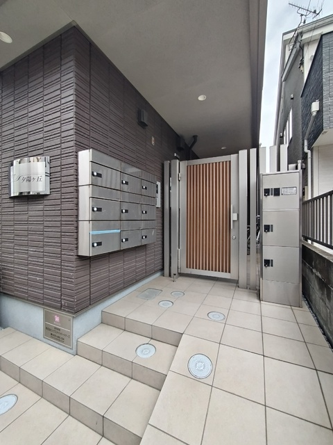 エントランス　オートロック付エントランス