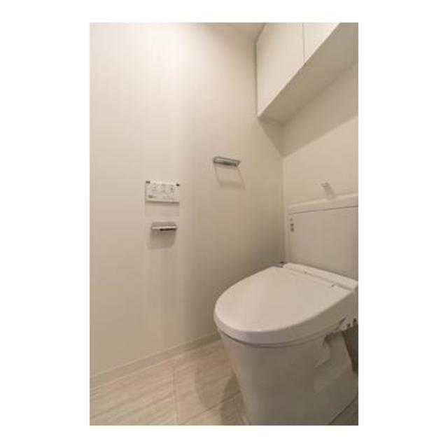 トイレ　※写真は同タイプ住戸です。