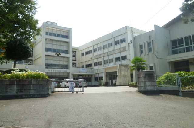 中学校　愛鷹中学校（中学校）まで1074m